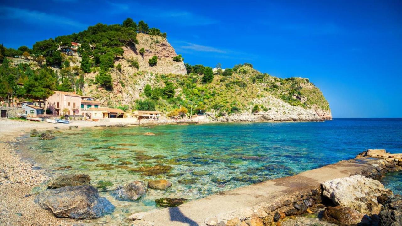 Greek Theater - Sea View Apartment Таормина Экстерьер фото